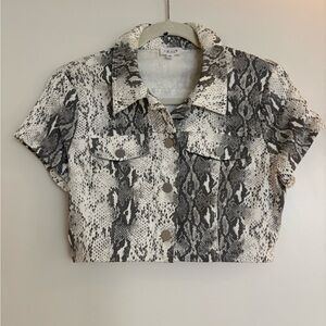 Women's Snake Print Cropped Top